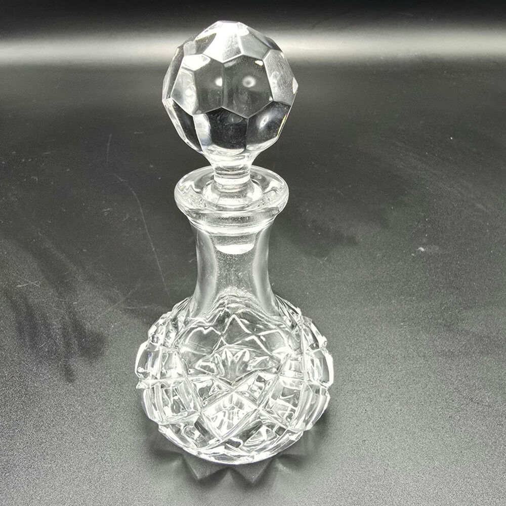 Crystal Decanter - Picture 3 of 5